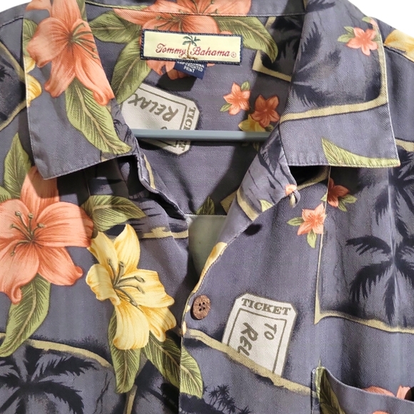 Tommy Bahama Men's 'Ticket To Reality ' 100% Silk Hawaiian Camp Shirt Size L - Picture 5 of 10
